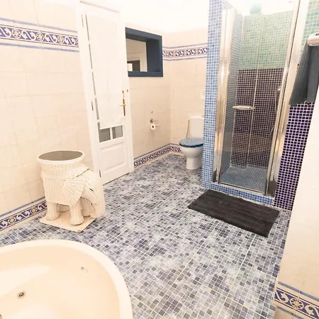 Villa Alfred * تياس